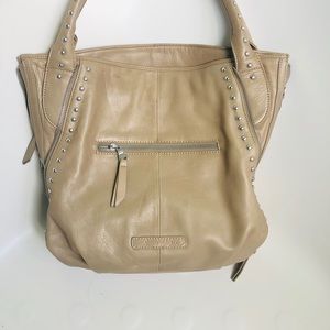 Chistopher Kon Bag